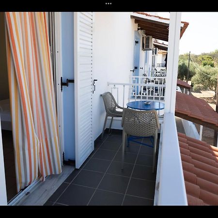 Papoulias Rooms Elafonissos Exterior foto