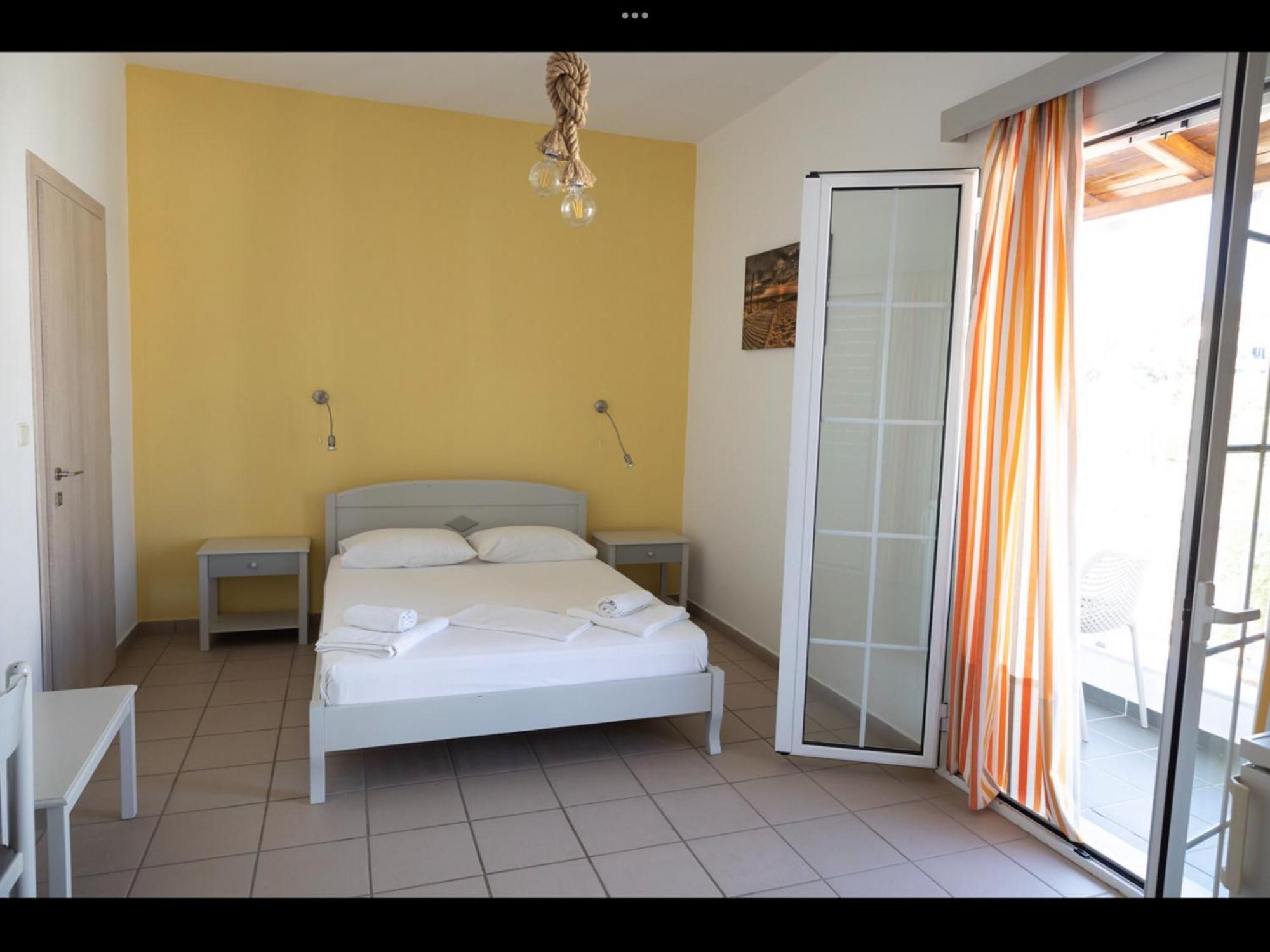 Papoulias Rooms Elafonissos Exterior foto