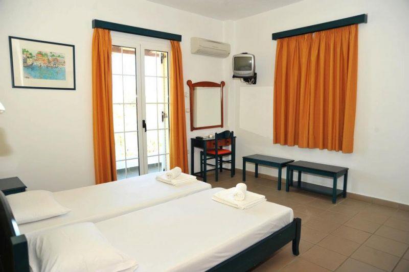 Papoulias Rooms Elafonissos Zimmer foto